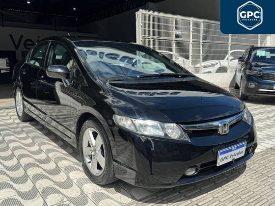 HONDA CIVIC 1.8 LXS 16V FLEX 4P AUTOMÁTICO HONDA CIVIC 1.8 LXS 16V FLEX 4P AUTOMÁTICO